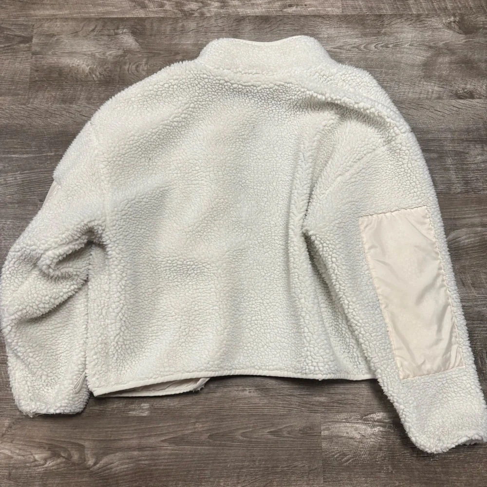 Fabletics Sherpa Button Front Jacket Size Medium - Picture 6 of 6